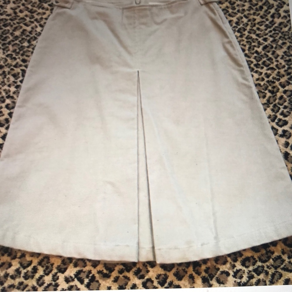 TAN CORDUROY FRONT PLEAT SKIRT